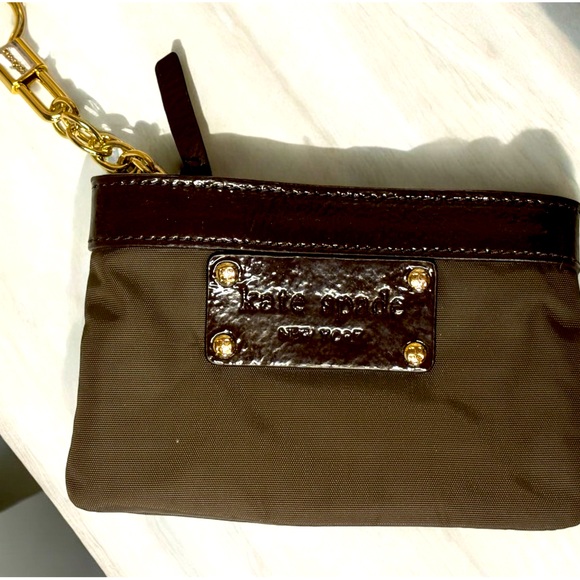 NWOT KATE SPADE COIN PURSE / KEYCHAIN / BAG ACCESSORY BROWN PATENT LEATHER TRIM - Picture 5 of 7